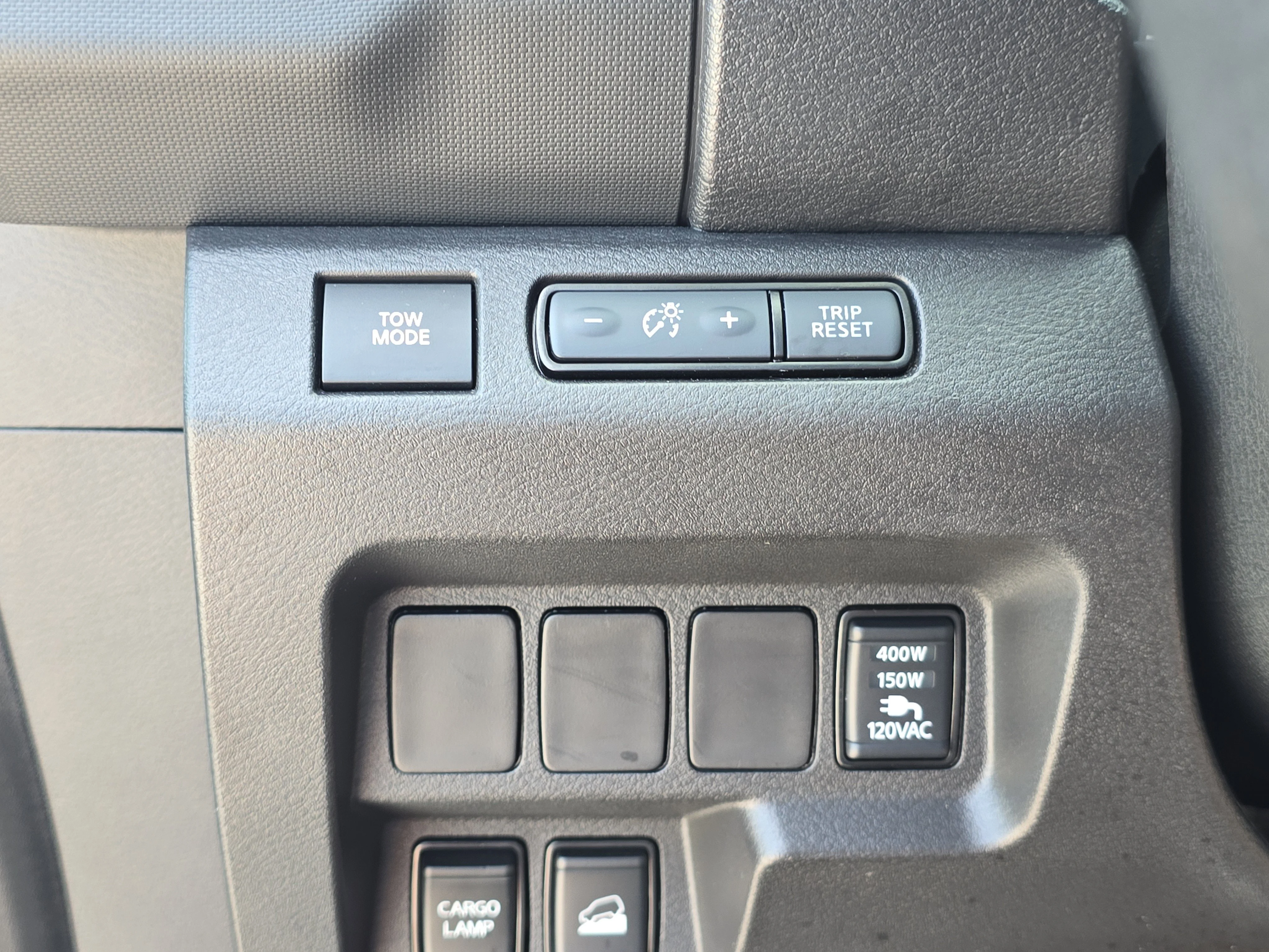 Certified Used 2024 Gun Metallic Nissan SL image 30