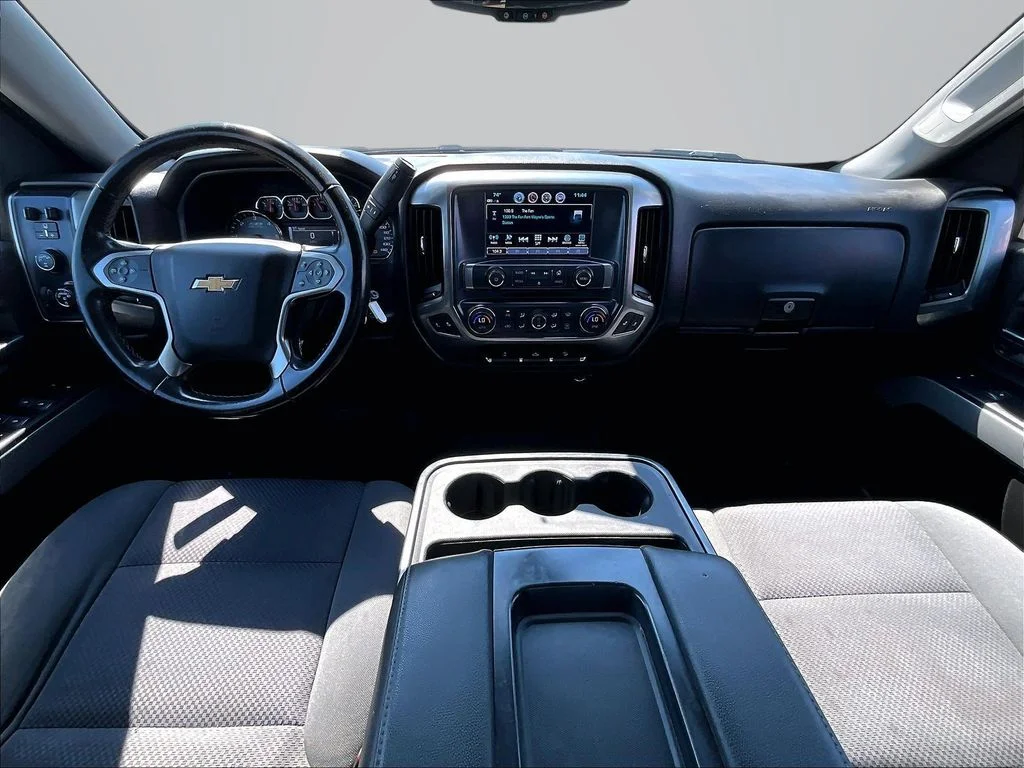 Used 2019 Silver Chevrolet LT image 17
