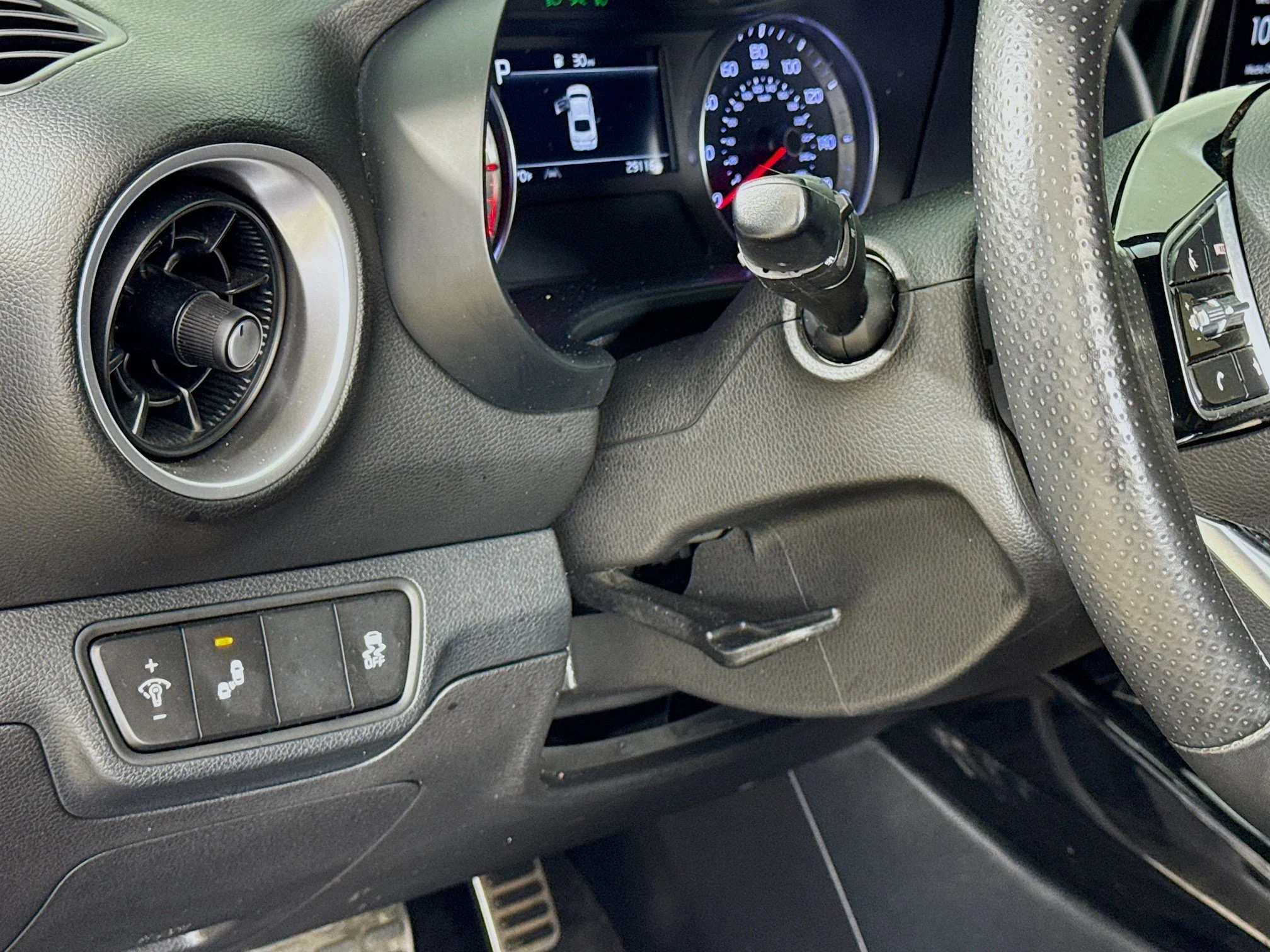 Used 2024  Kia GT-Line image 12