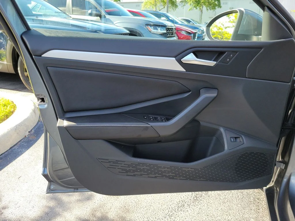 Used 2025 Gray Volkswagen 1.5T S image 15