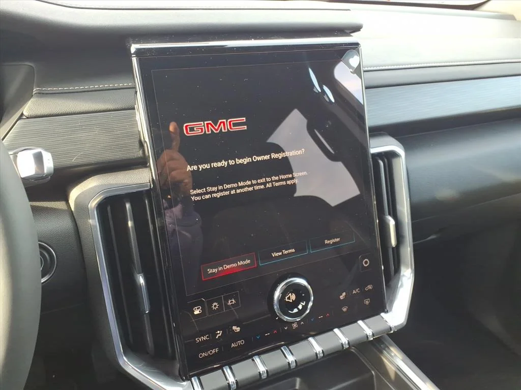 2026 GMC Acadia Elevation - Photo 17