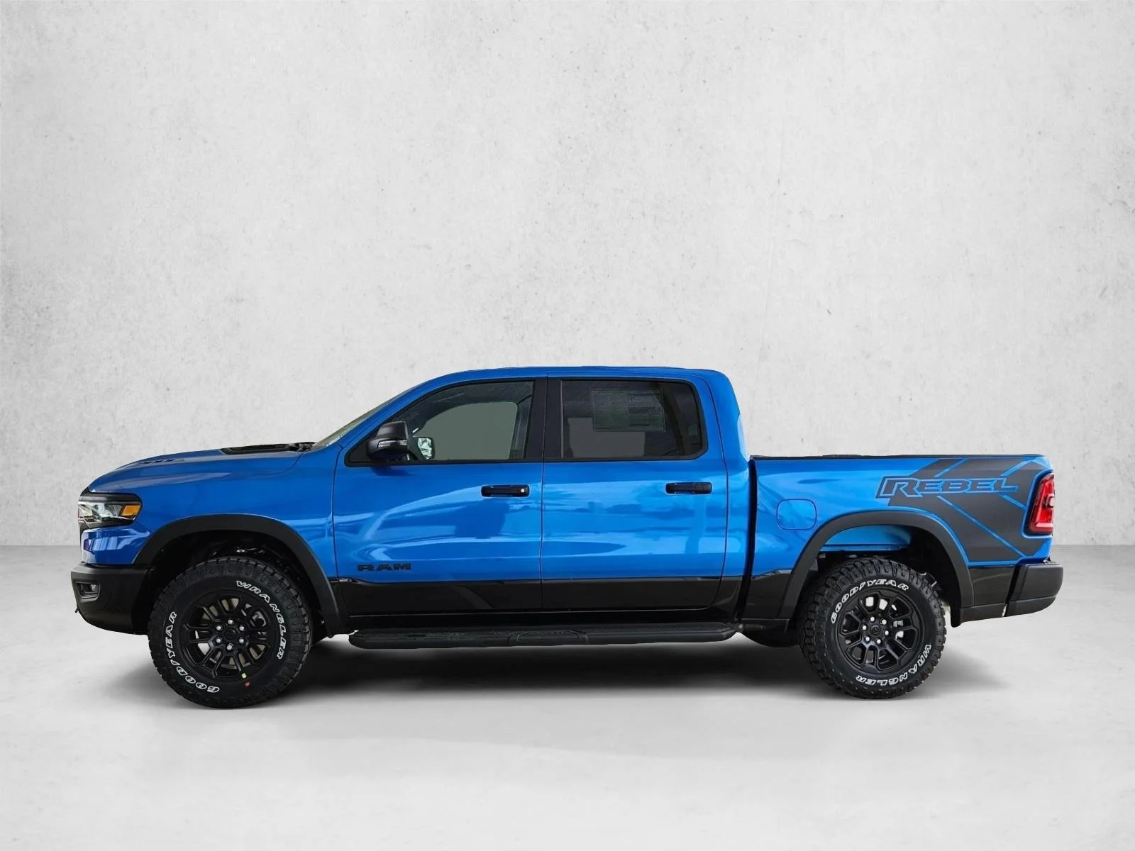 New 2026 Hydro Blue Pearl-Coat Exterior Paint RAM Rebel image 5