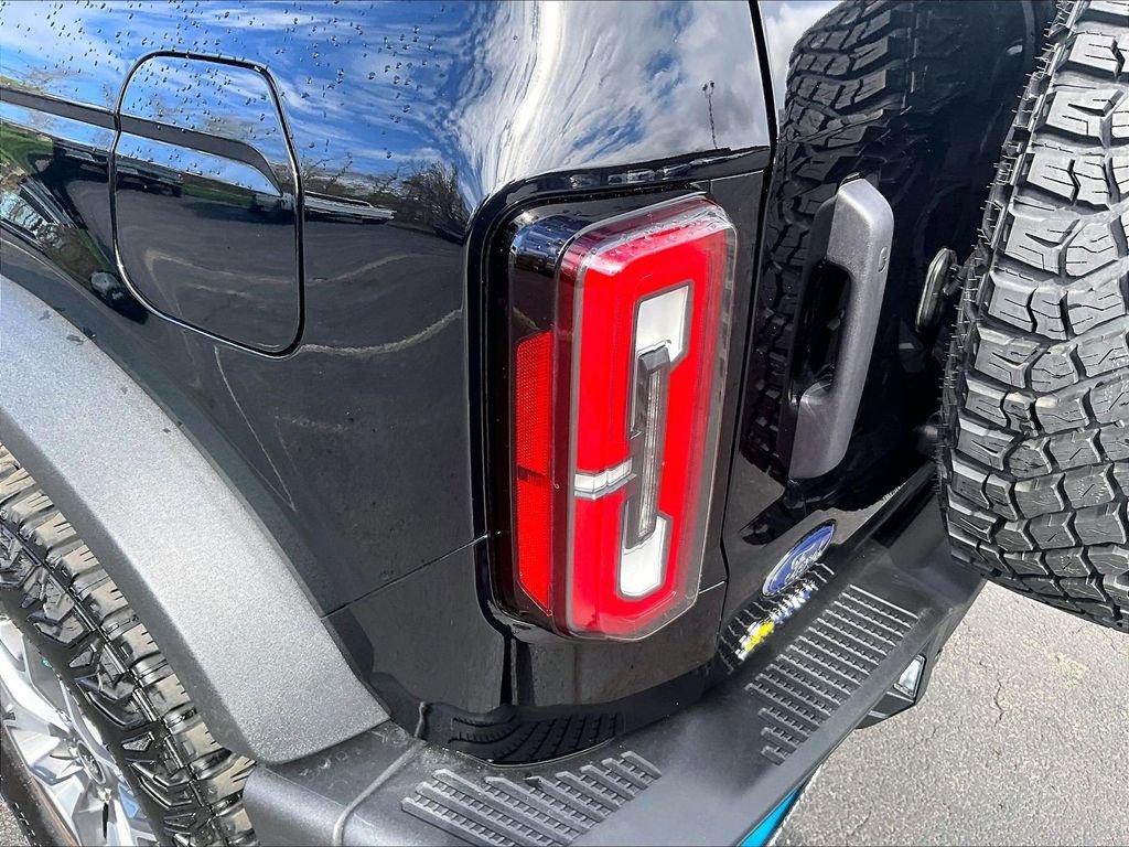 Used 2025 Black Ford Badlands image 33