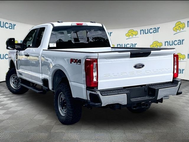 2026 Ford F-350SD — photo 4
