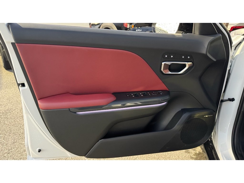 New 2025 Snow White Pearl Kia GT-Line Turbo image 24