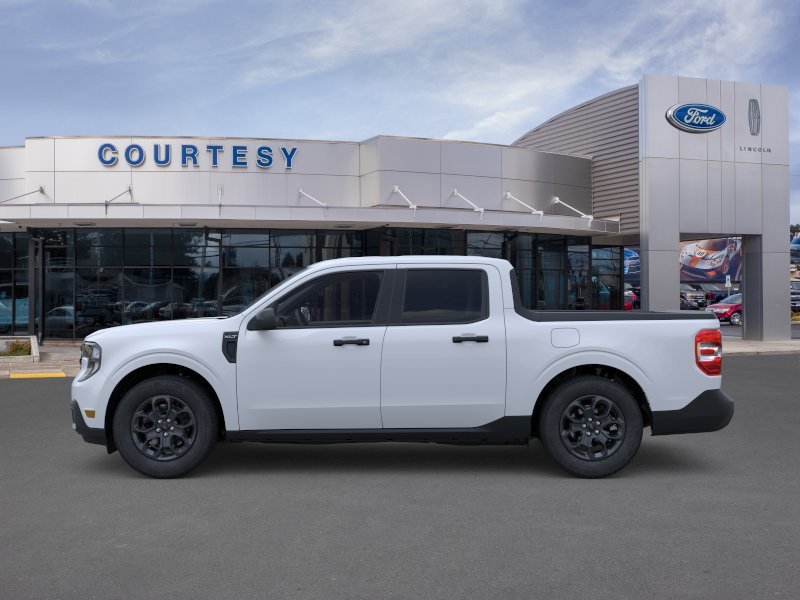 New 2026 Space White Metallic Ford XLT image 3