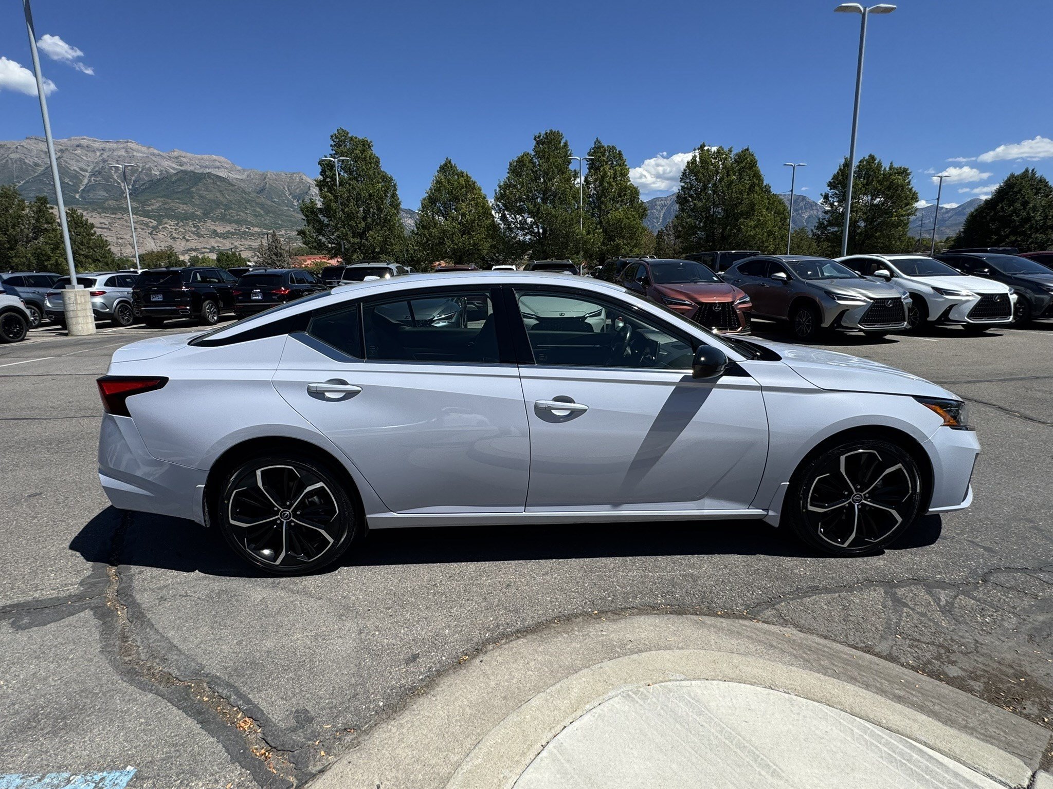 Used 2023 Gray Sky Pearl Nissan 2.5 SR image 8