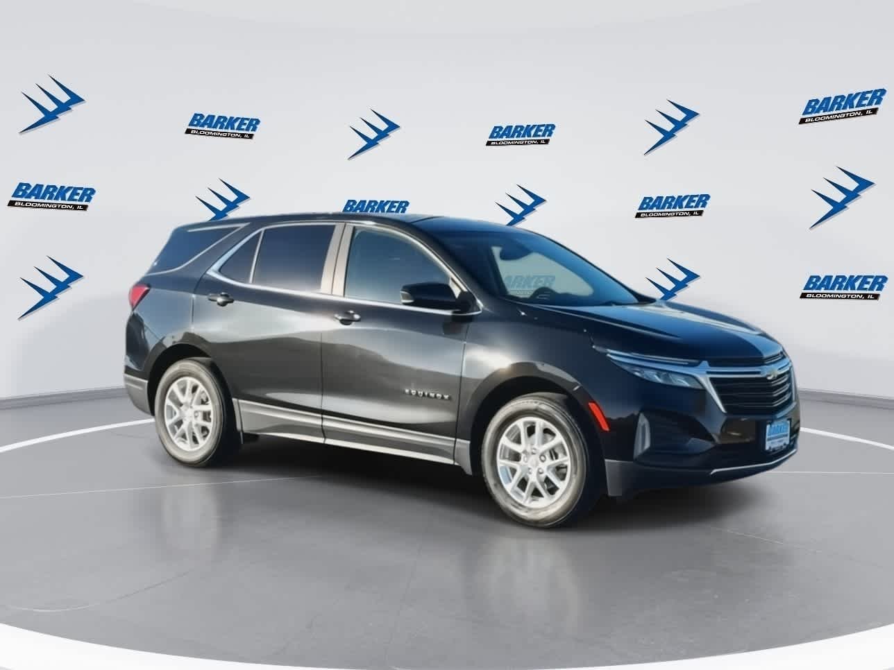 2024 Chevrolet Equinox LT photo 2