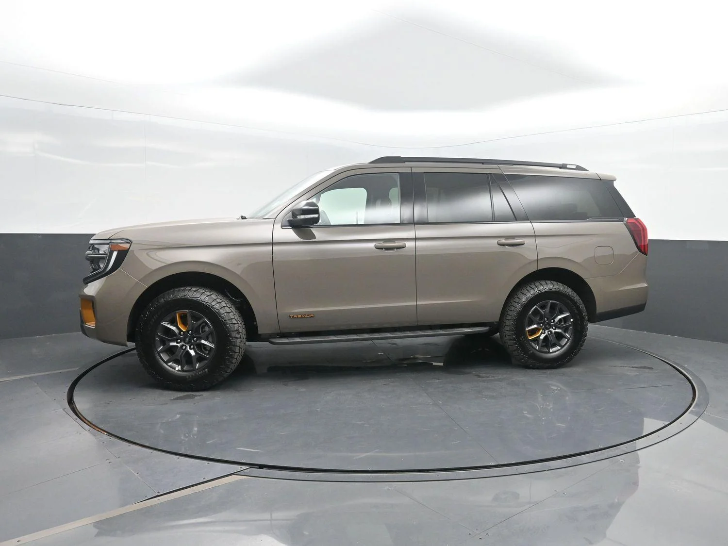 New 2027 Marsh Gray Ford Tremor® image 1