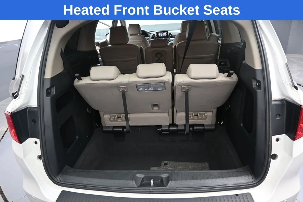 Used 2023  Honda Touring image 11