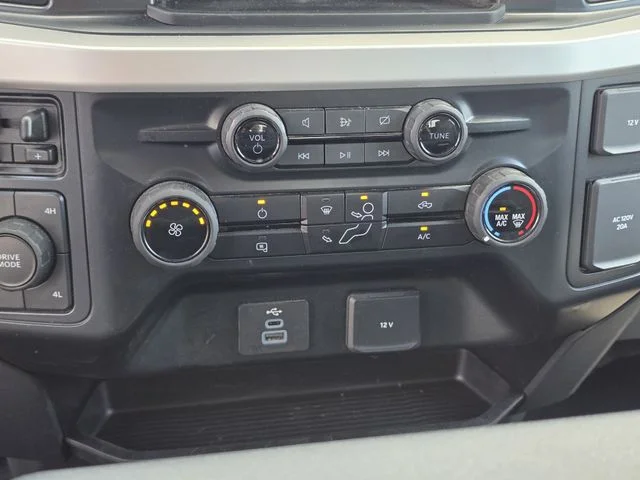 Used 2024 Silver Metallic Ford XLT image 22