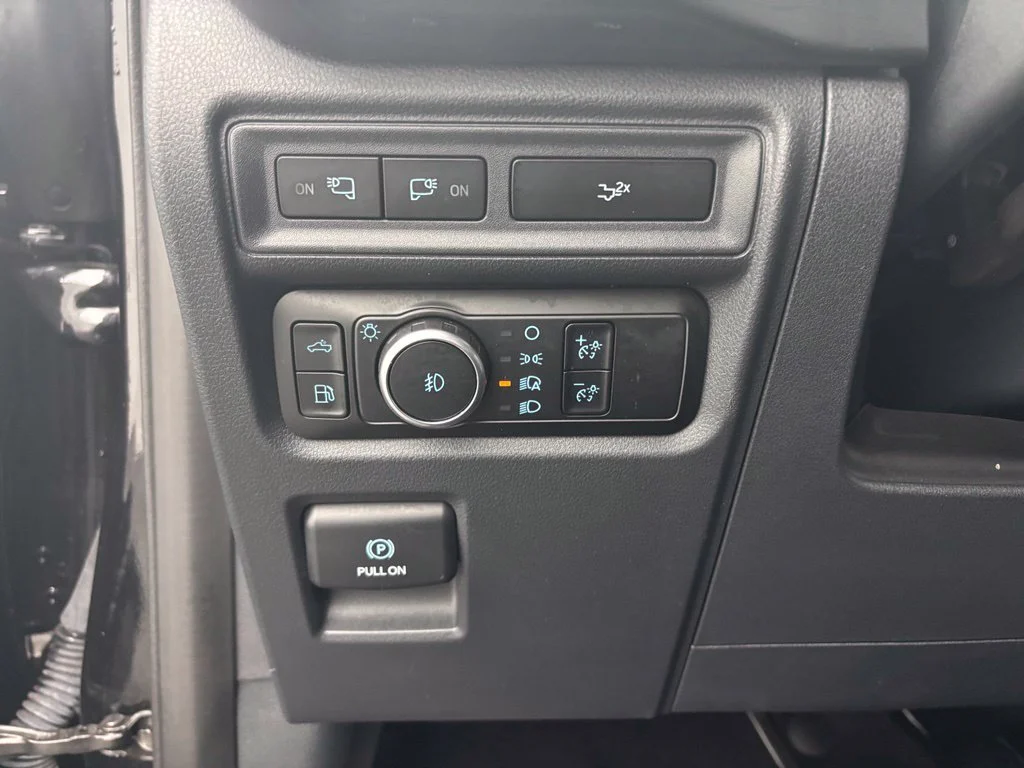 Used 2023 Black Ford XLT image 30
