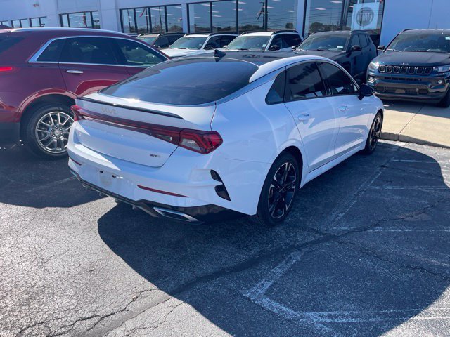 Used 2023 White Kia GT-Line image 6