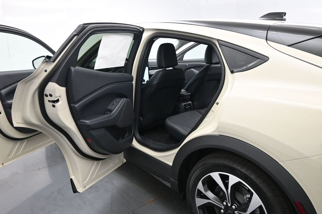 New 2026 Desert Sand Ford Select image 16