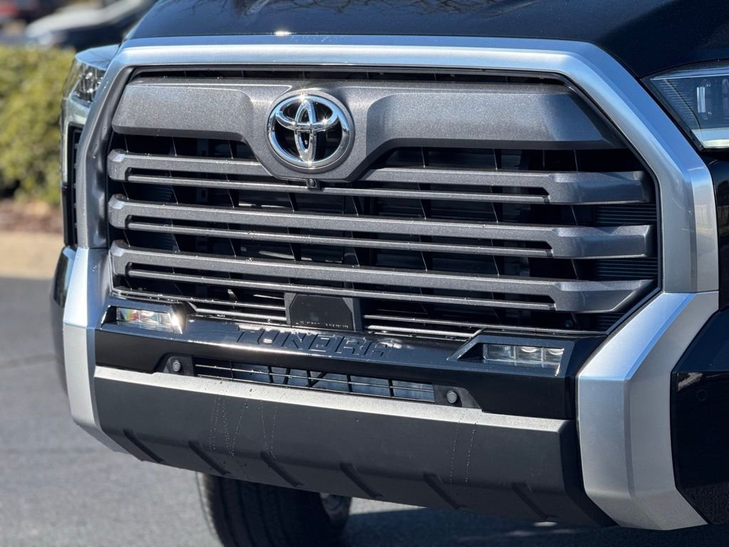 2026 Toyota Tundra Limited - Photo 7