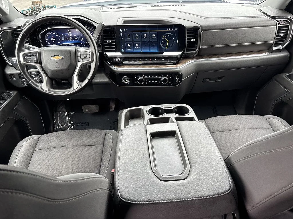 Used 2023 White Chevrolet LT image 23