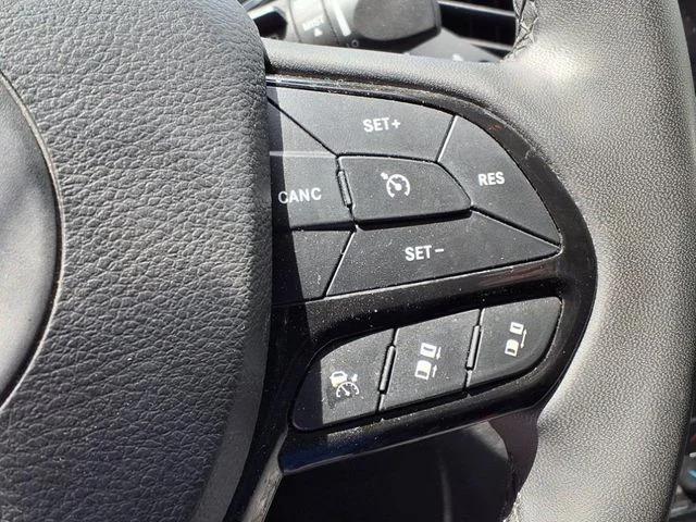 2023 Jeep Cherokee Altitude Lux - Photo 10