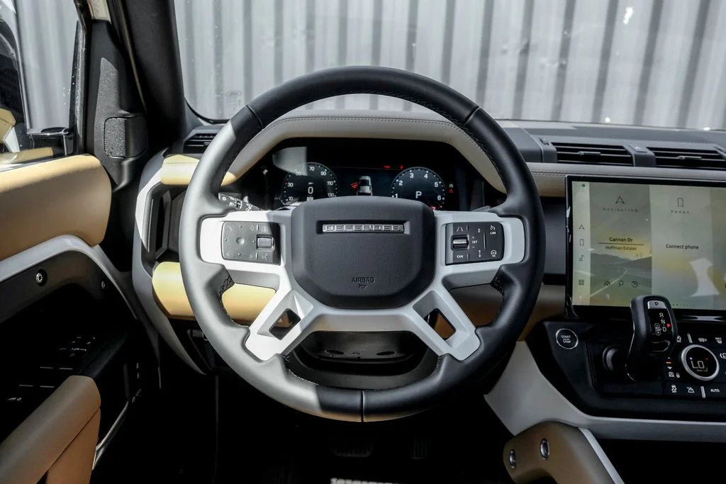 New 2026 Fuji White Land Rover X-Dynamic SE image 19