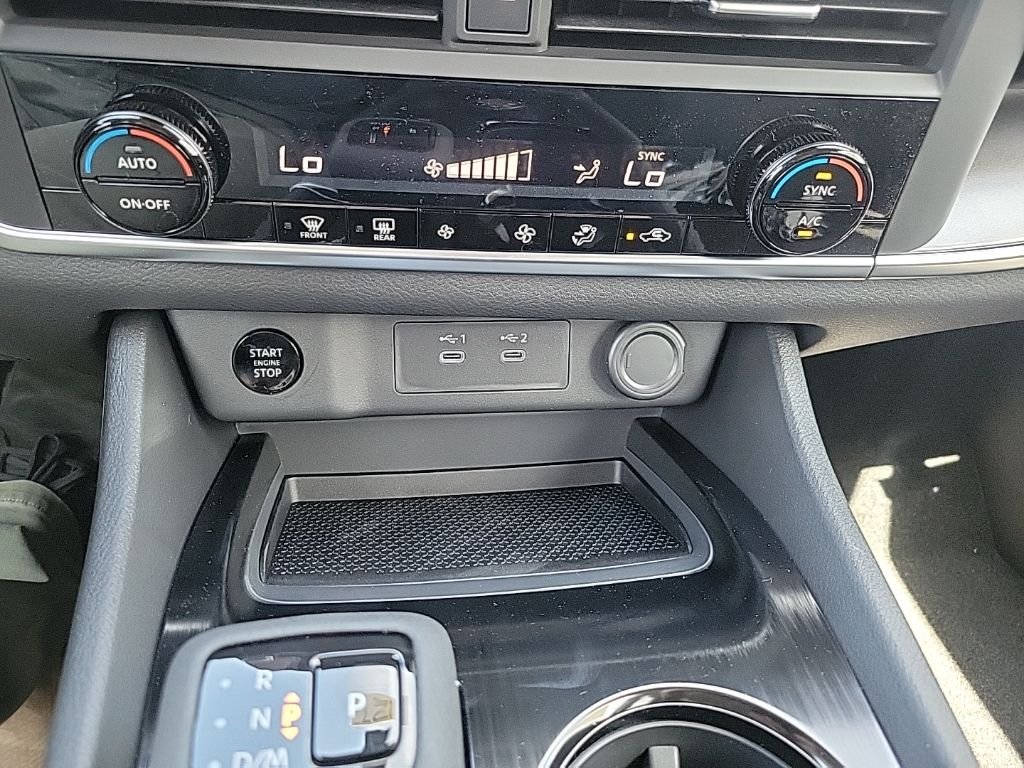 2026 Nissan Rogue SV - Photo 14