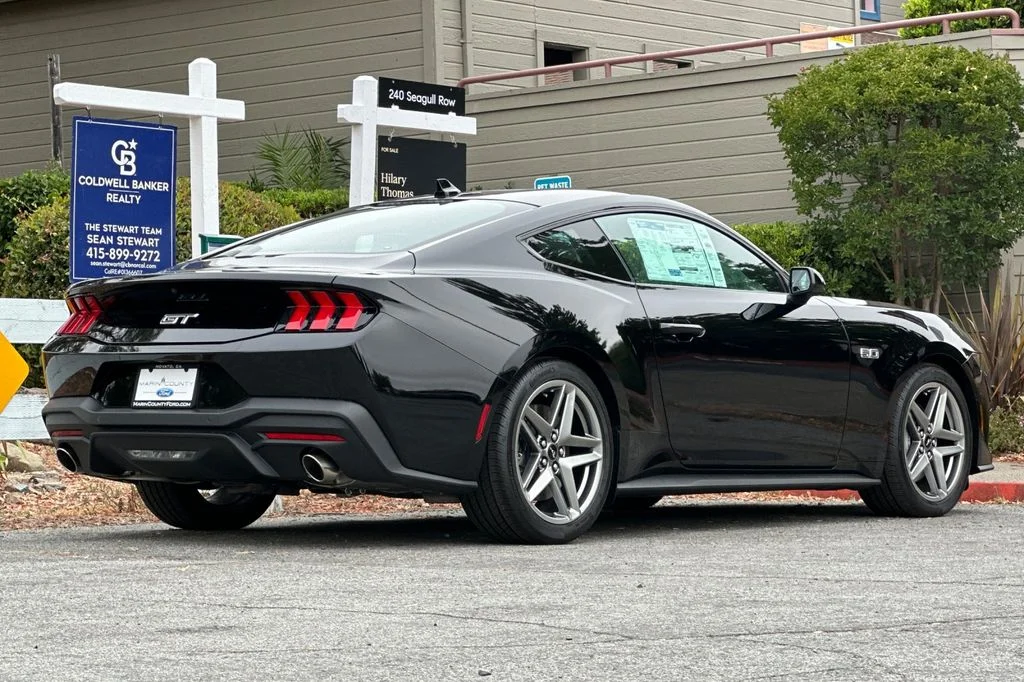 New 2026 Shadow Black Ford GT Fastback image 4