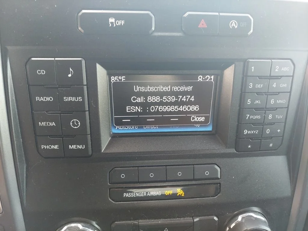 Used 2017 Oxford White Ford XLT image 23