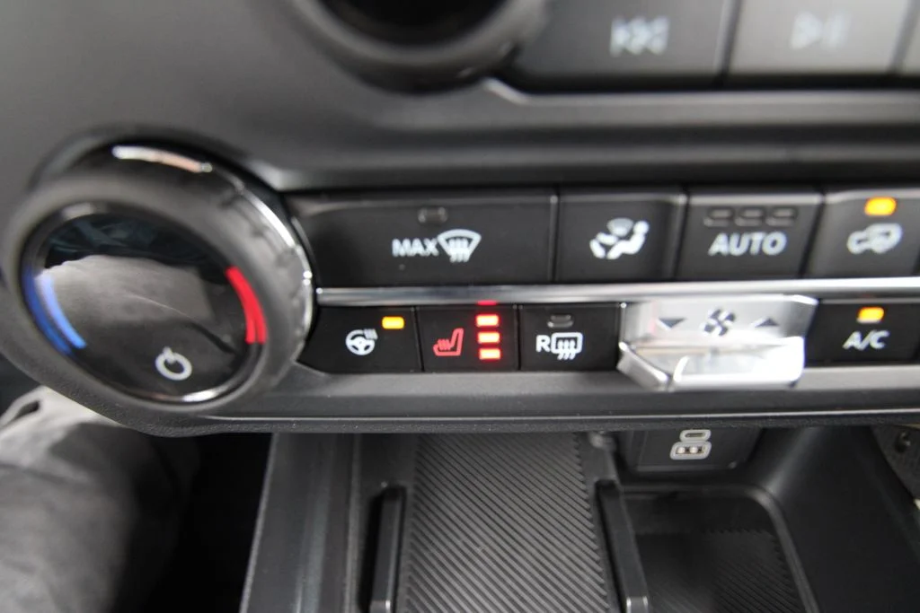 New 2026 Carbonized Gray Metallic Ford Badlands® image 66