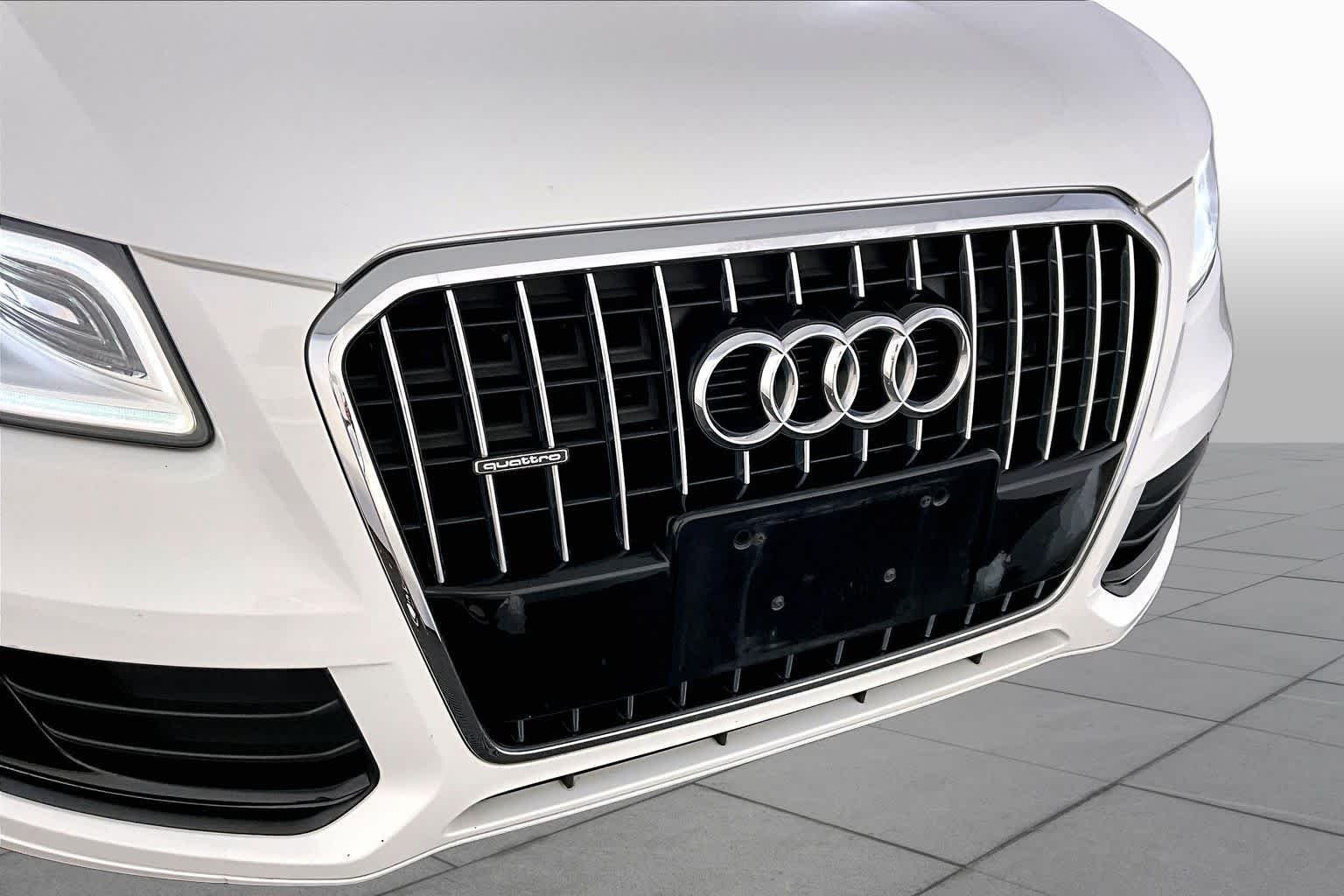Used 2015 Ibis White Audi Premium image 32