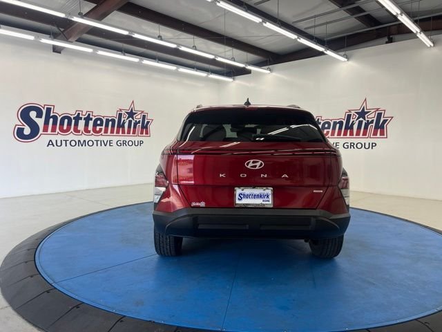 2025 Hyundai Kona SEL - Photo 22