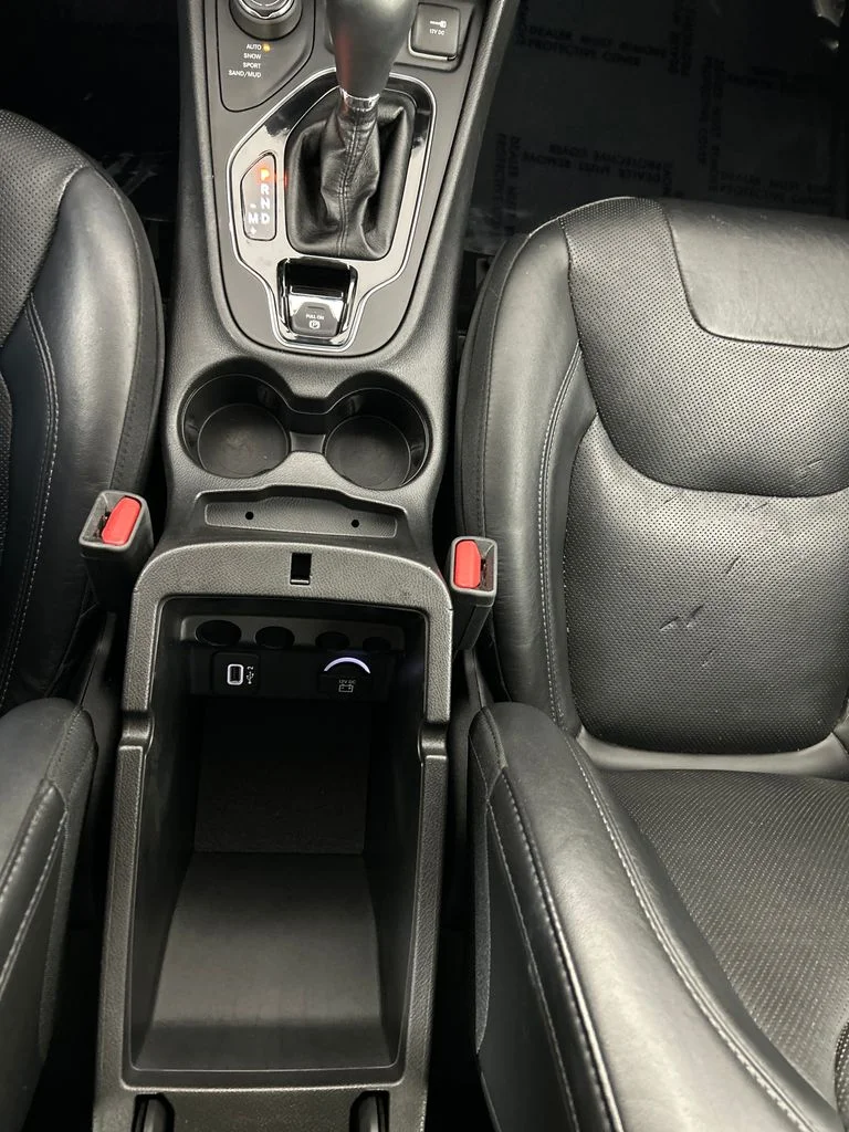 Used 2019 Black Jeep Limited image 16