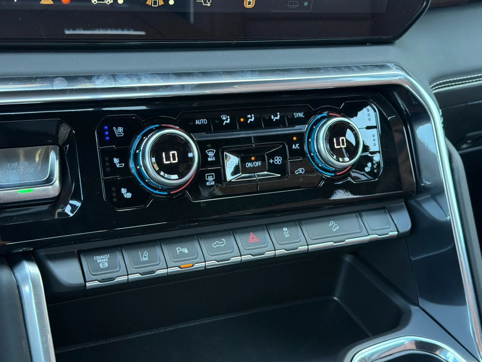 2026 GMC Sierra 2500HD Denali Ultimate - Photo 19