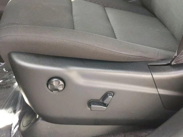 Used 2018 White Jeep Laredo E image 16
