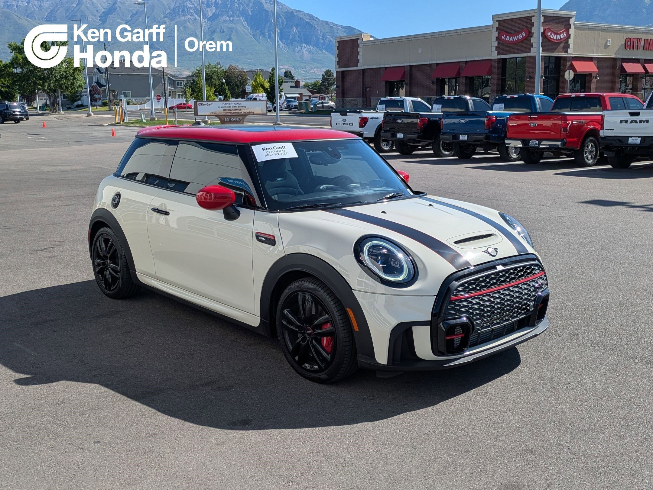 2022 MINI Hardtop John Cooper Works's photo
