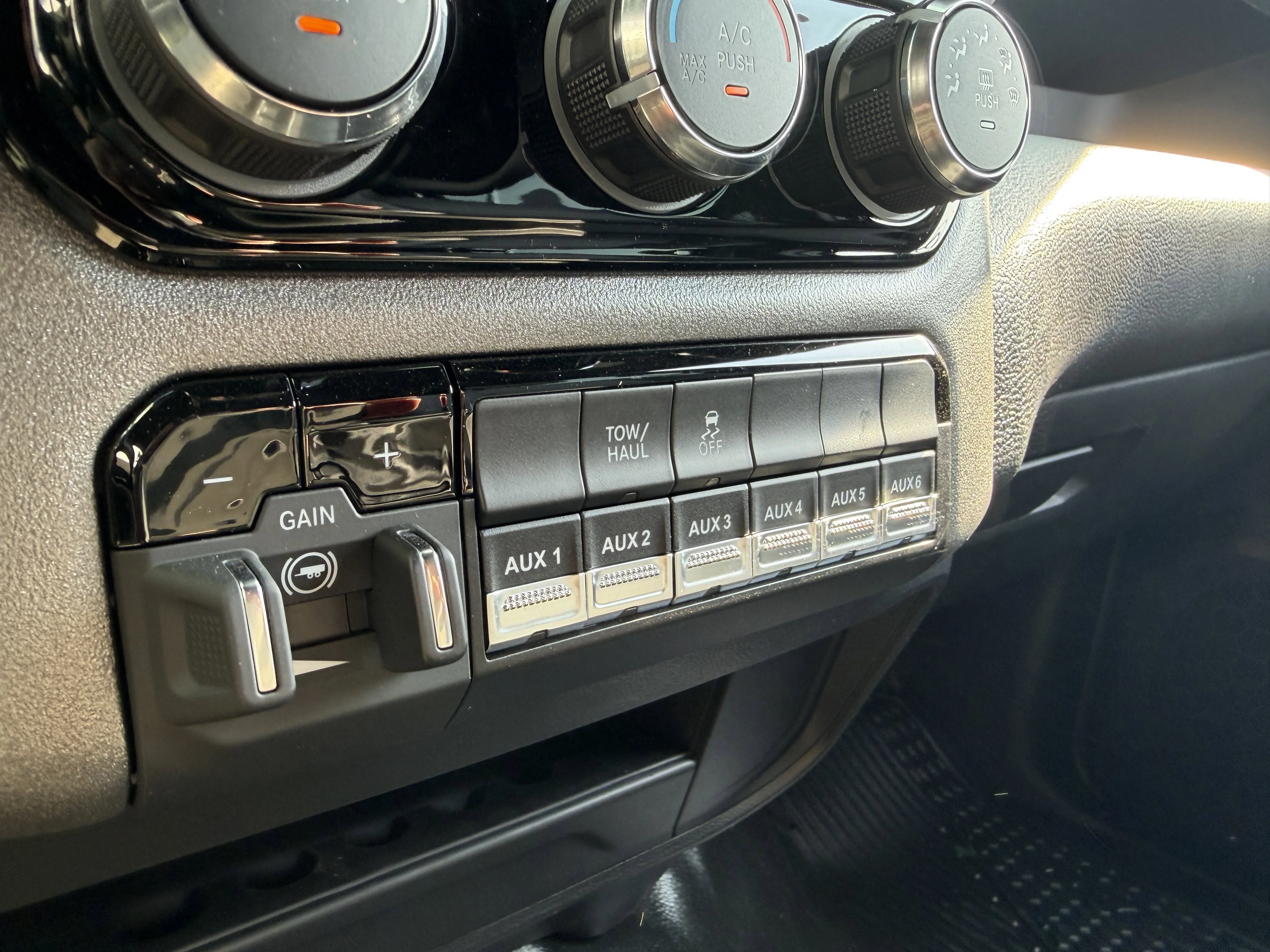 2026 RAM 3500 Chassis Tradesman - Photo 36