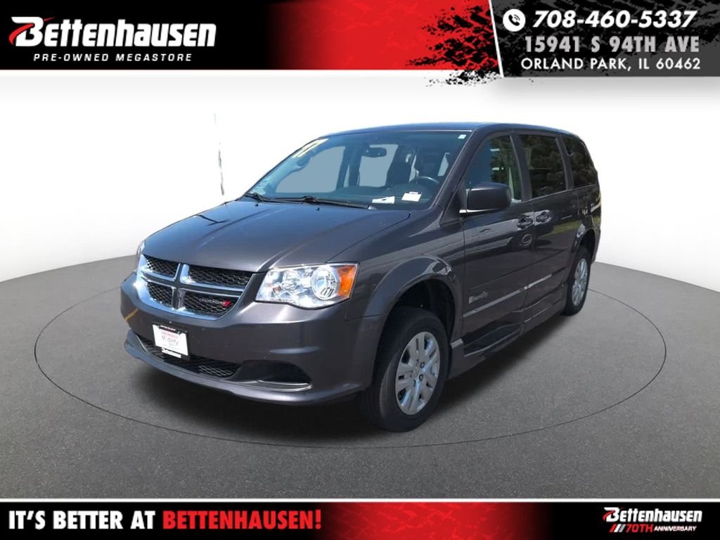 2017 Dodge Grand Caravan SE's photo