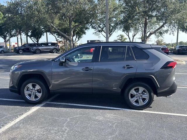 Used 2022 Magnetic Gray Metallic Toyota XLE image 7