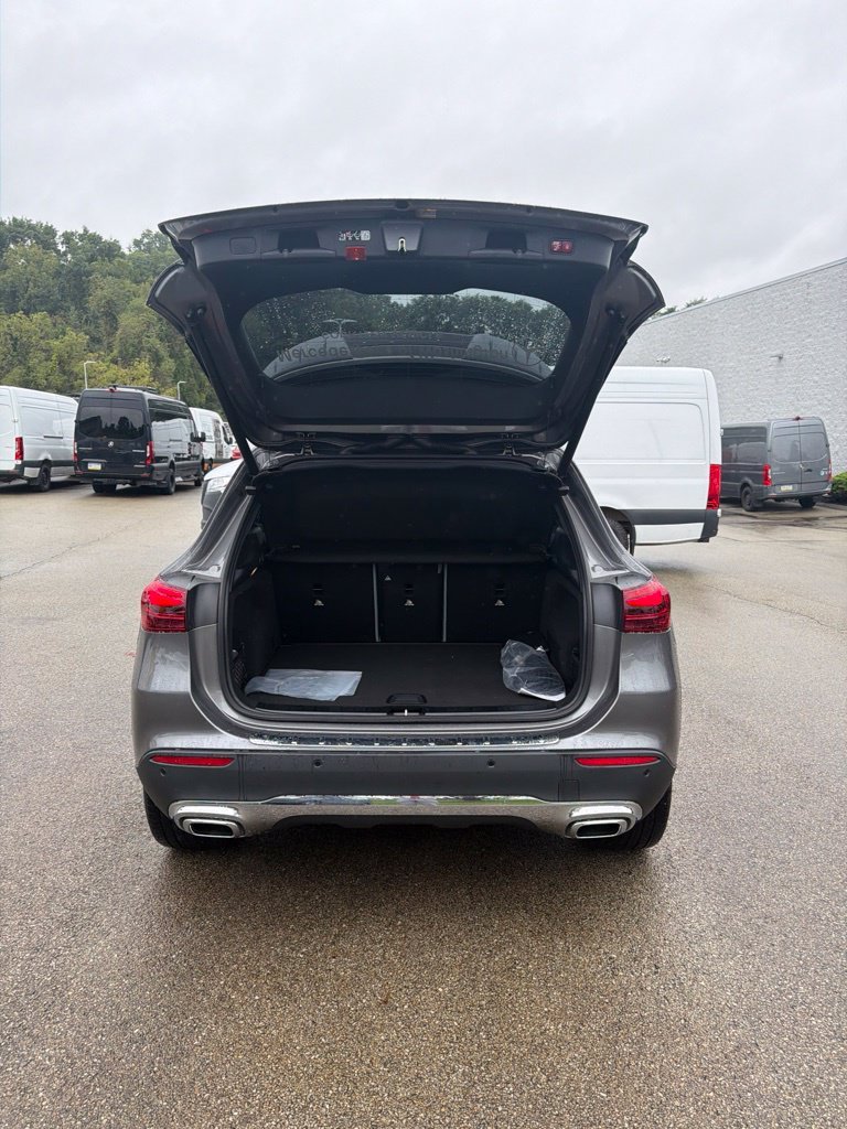 Used 2026 Gray Mercedes-Benz GLA 250 image 15