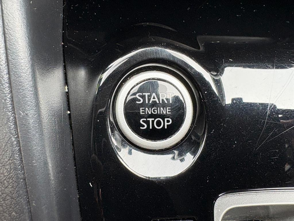 2025 Nissan Versa Sedan SV - Photo 12