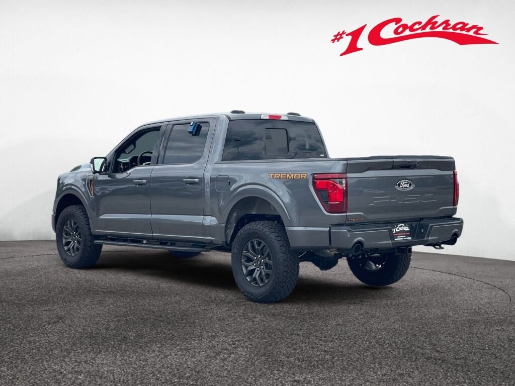 New 2026 Carbonized Gray Metallic Ford Tremor image 4