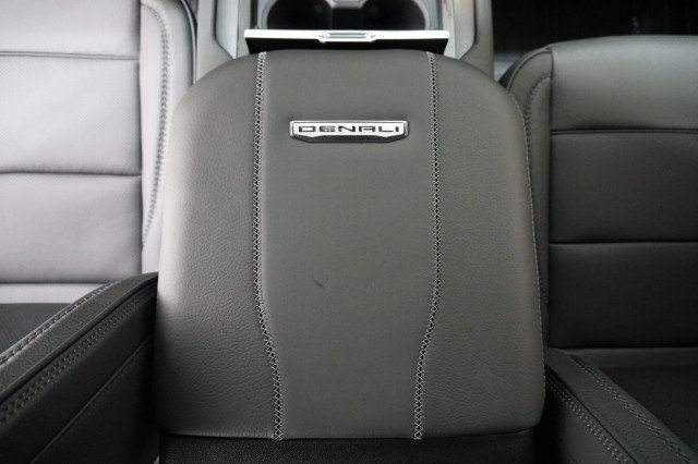 2026 GMC Yukon XL Denali - Photo 23