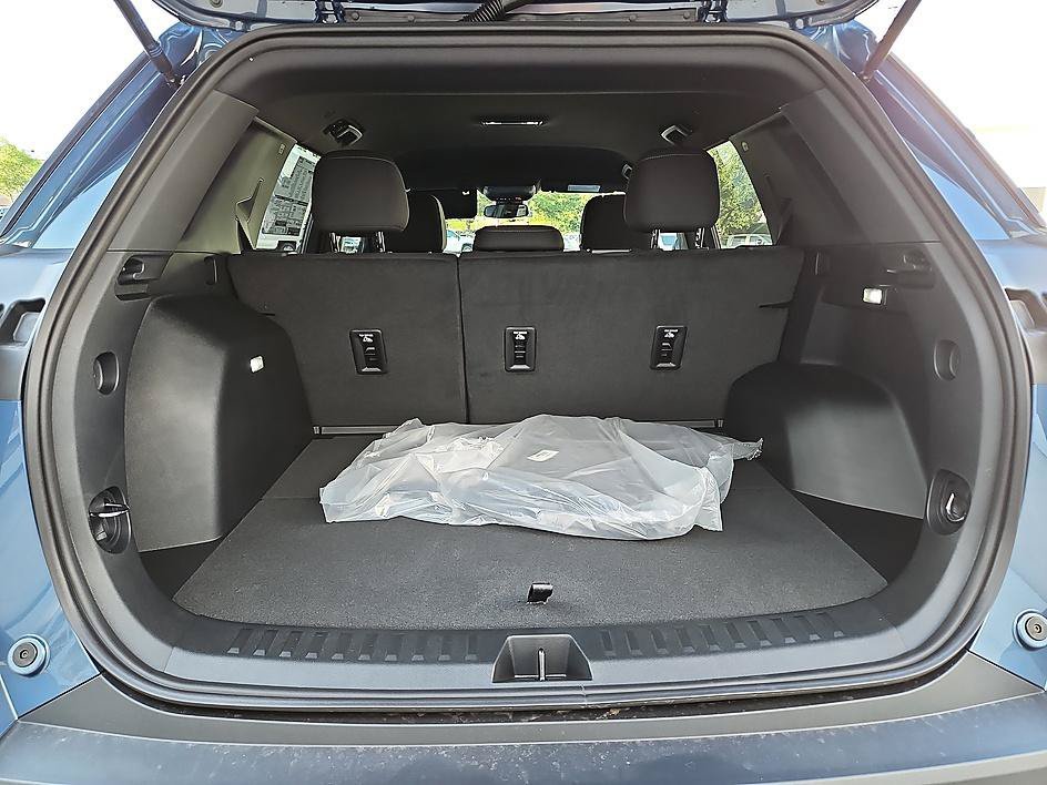 New 2026 Lakeshore Blue Metallic Chevrolet LT image 11