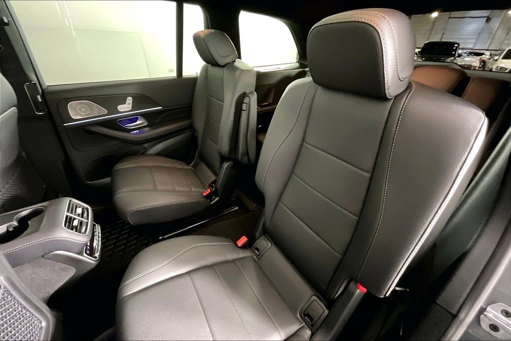 2025 Mercedes-Benz GLS Base - Photo 18