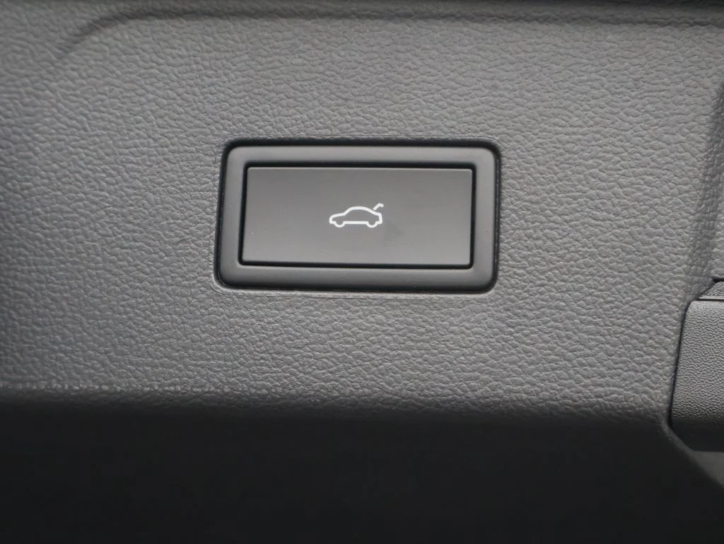 New 2026 Black Volkswagen 2.0T Peak Edition image 17