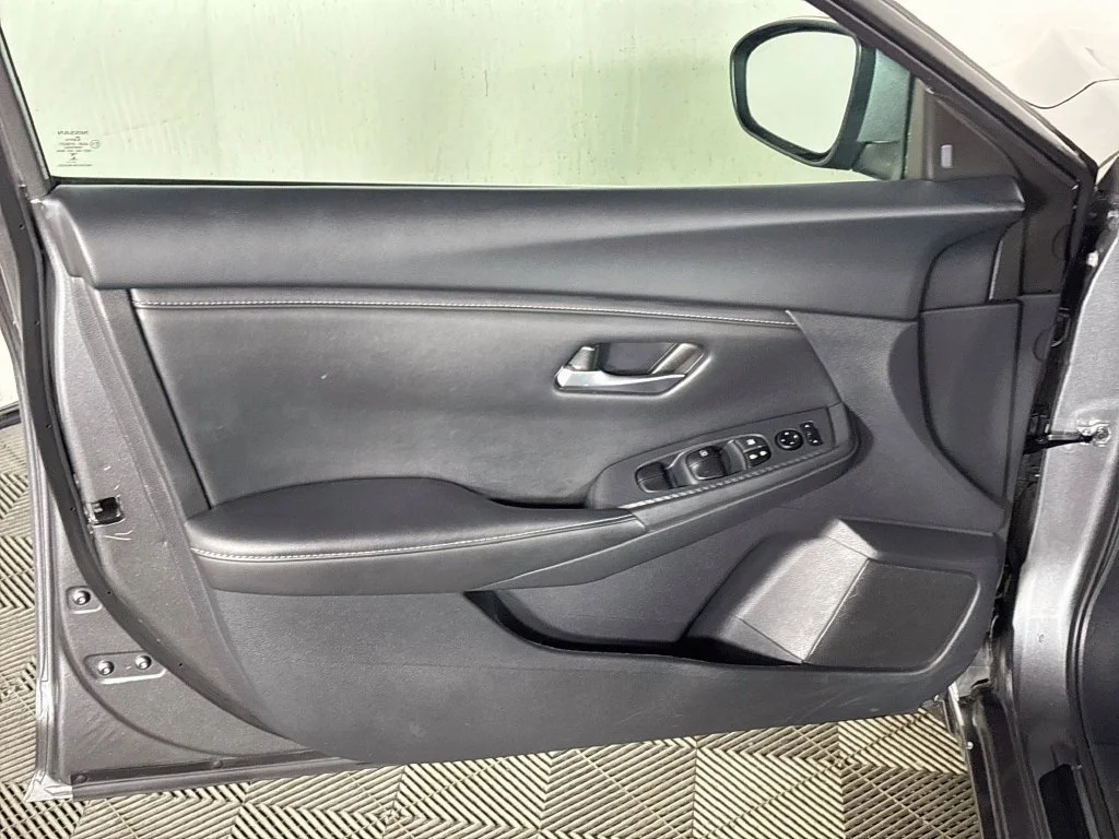 Used 2025 Gray Nissan SV image 10