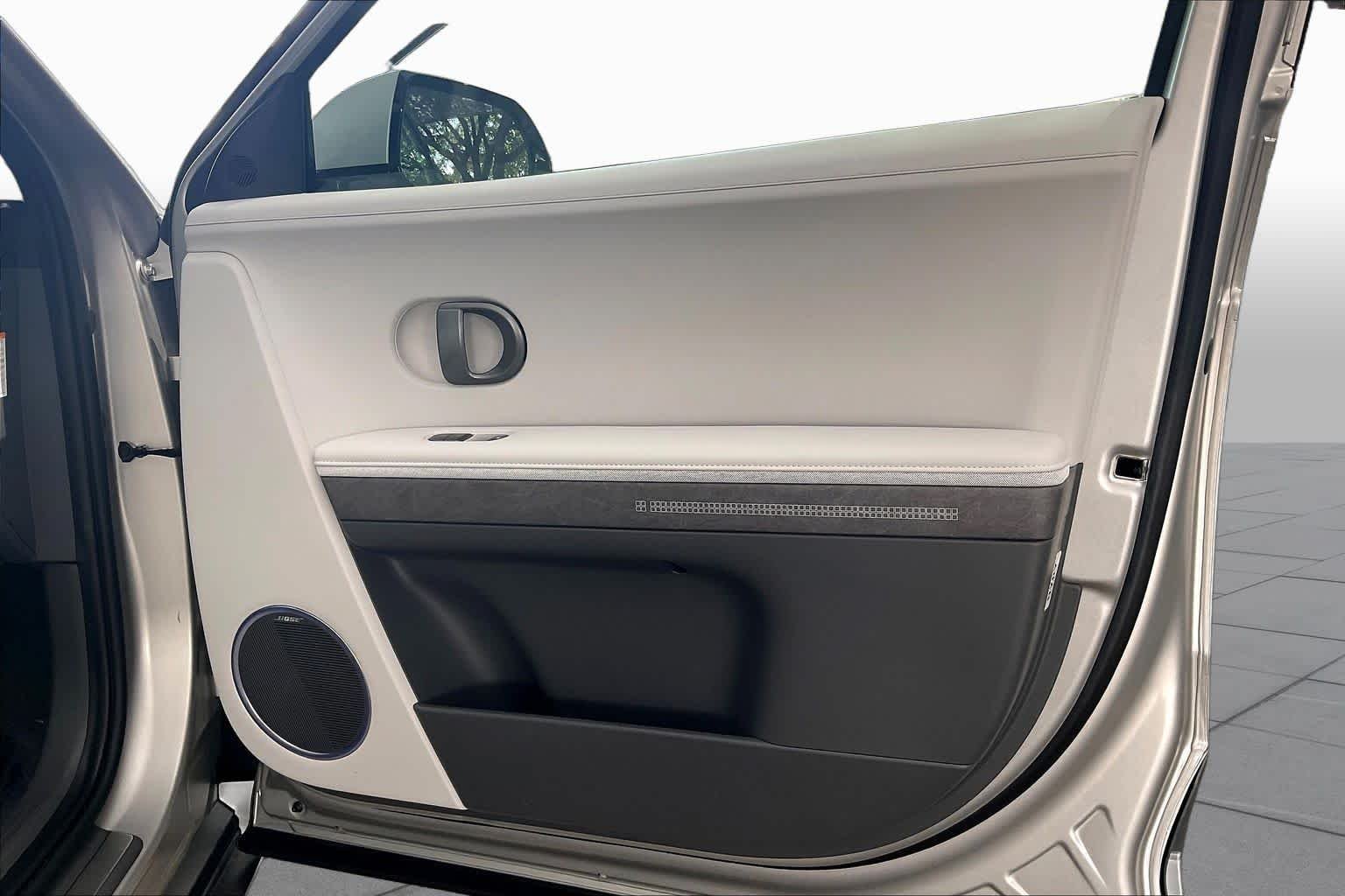 2026 Hyundai IONIQ 5 Limited - Photo 22