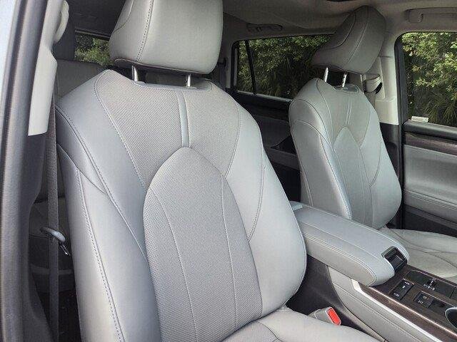 Used 2020 Celestial Silver Metallic Toyota Limited image 31