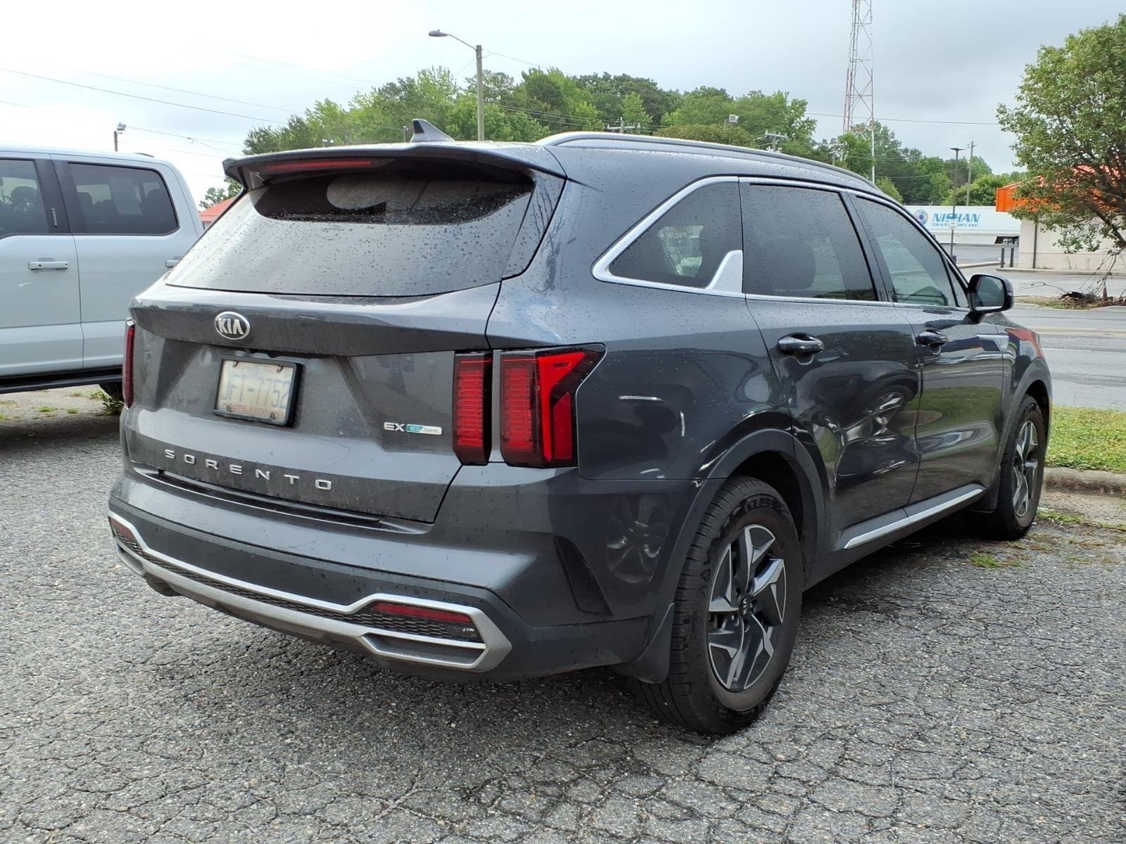 Used 2021 Platinum Graphite Kia EX image 6