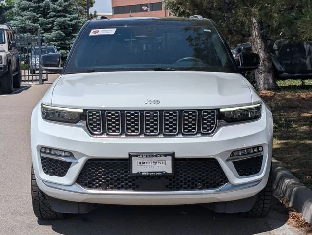 Used 2023 Bright White Clearcoat Jeep Summit image 6