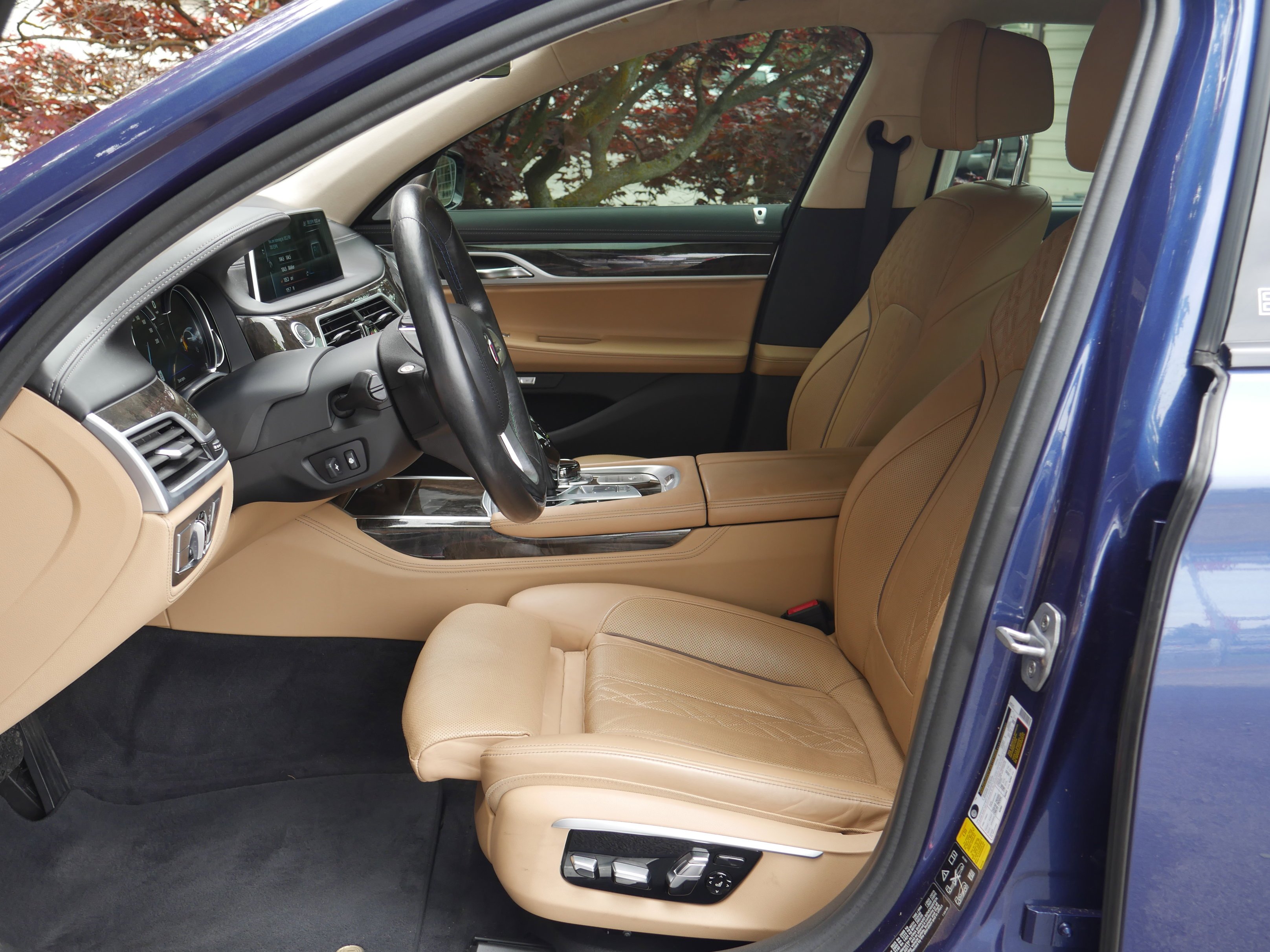 Used 2017 ALPINA Blue Metallic BMW ALPINA B7 xDrive image 3