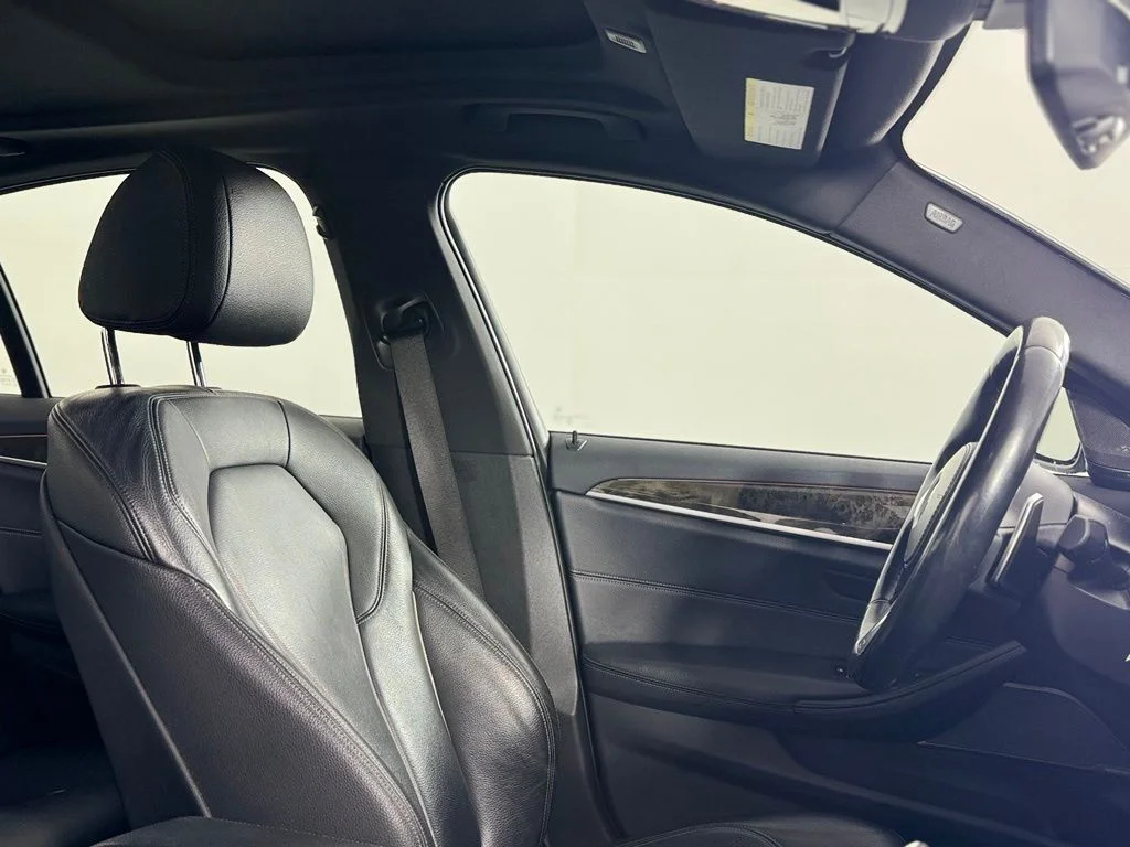 Certified Used 2023 Skyscraper Grey Metallic BMW 540i xDrive image 27