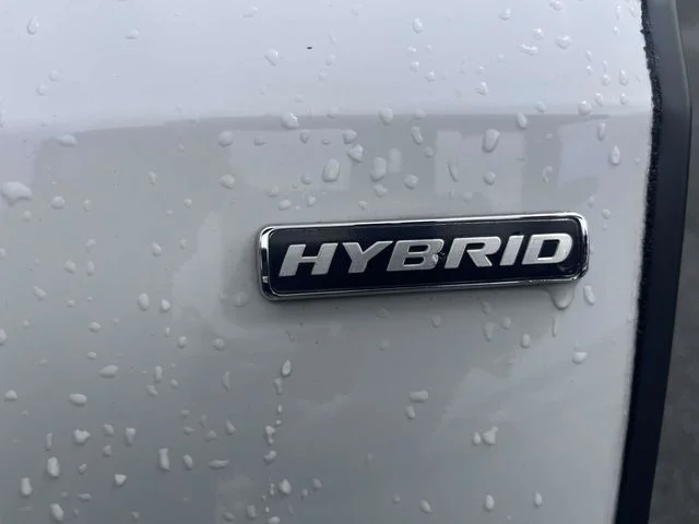 Used 2021 White Ford SE image 13